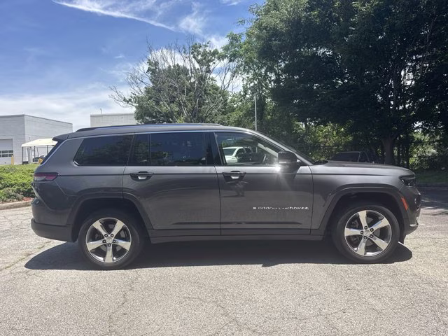 2022 Baltic Gray Metallic Clearcoat Jeep Grand Cherokee L Limited RWD SUV