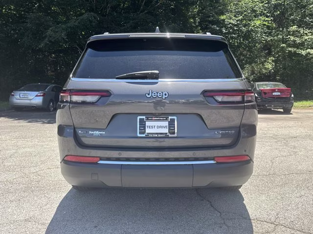 2022 Baltic Gray Metallic Clearcoat Jeep Grand Cherokee L Limited RWD SUV