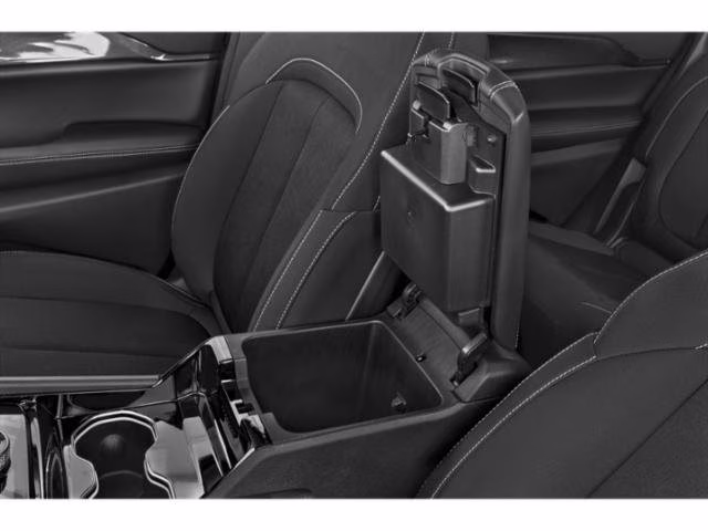 2024 Diamond Black Crystal Pearlcoat Jeep Grand Cherokee L Altitude X 4X4 SUV