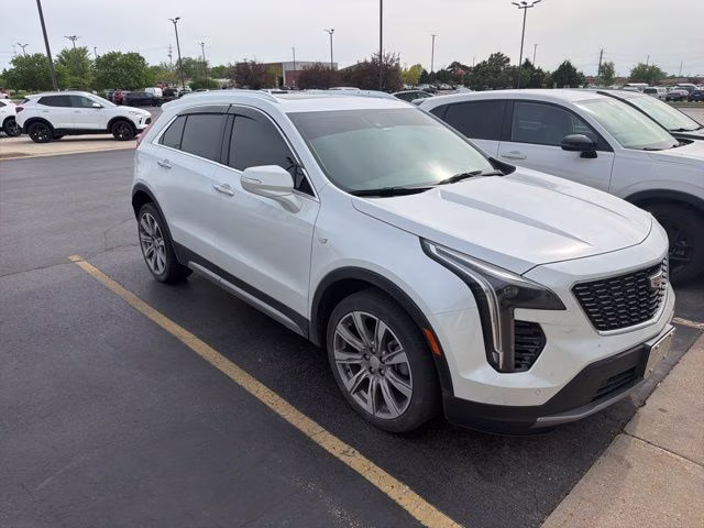 2023 Crystal White Tricoat Cadillac XT4 Premium Luxury AWD SUV