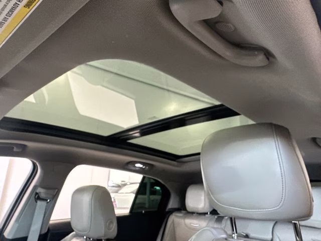 2023 Crystal White Tricoat Cadillac XT4 Premium Luxury AWD SUV