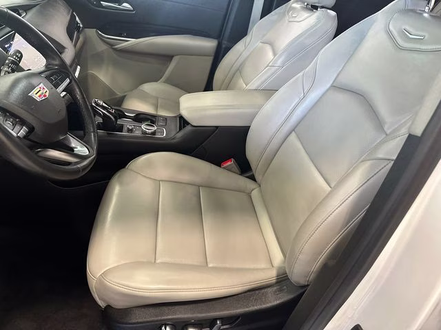 2023 Crystal White Tricoat Cadillac XT4 Premium Luxury AWD SUV