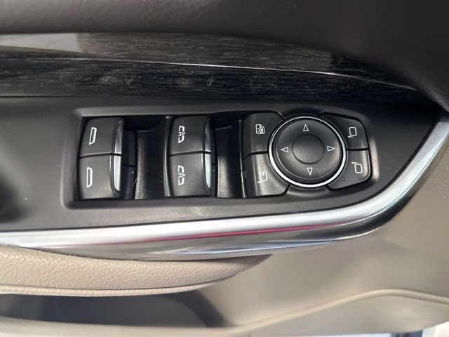 2023 Crystal White Tricoat Cadillac XT4 Premium Luxury AWD SUV