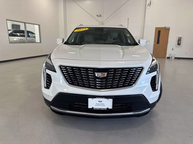 2023 Crystal White Tricoat Cadillac XT4 Premium Luxury AWD SUV