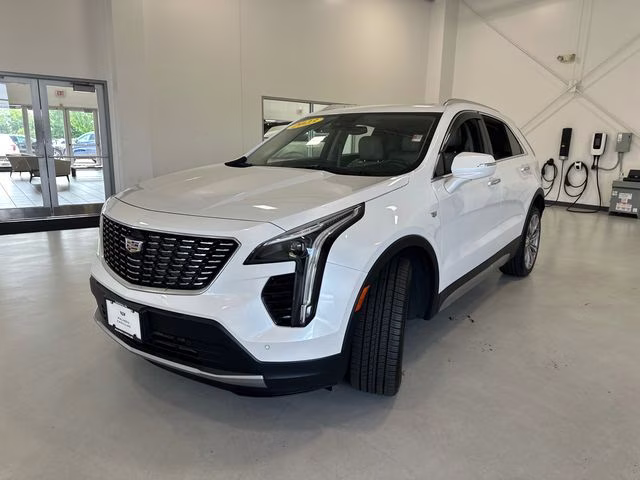 2023 Crystal White Tricoat Cadillac XT4 Premium Luxury AWD SUV