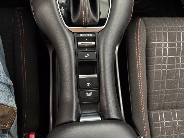 2024 Platinum White Pearl Honda HR-V Sport AWD SUV