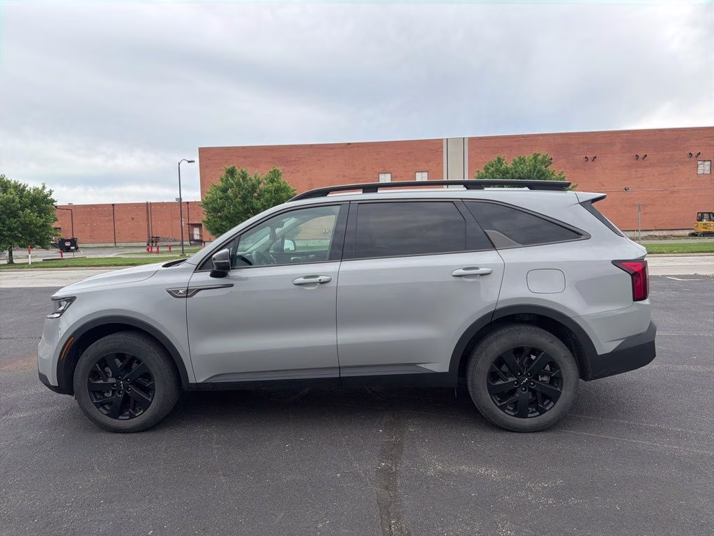 2022 Wolf Gray Kia Sorento S AWD SUV