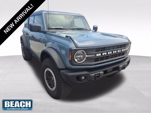 2024 Azure Gray Metallic Tri-Coat Ford Bronco Black Diamond 4X4 SUV