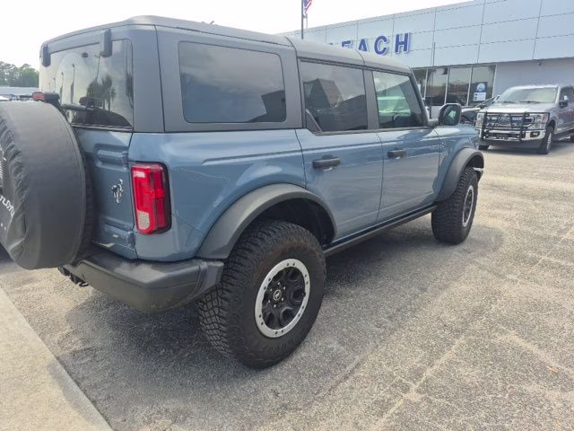 2024 Azure Gray Metallic Tri-Coat Ford Bronco Black Diamond 4X4 SUV