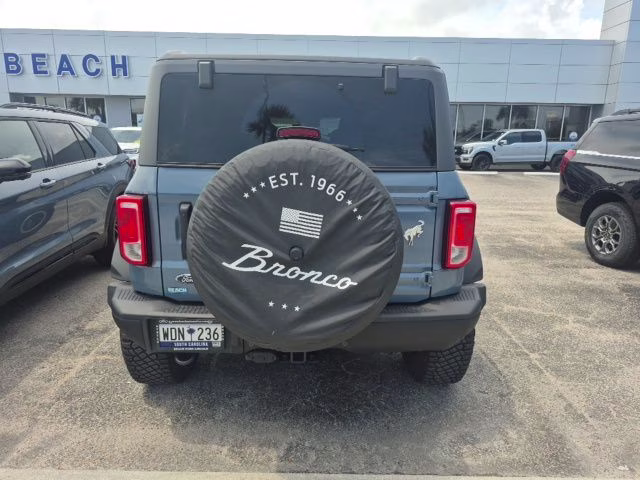 2024 Azure Gray Metallic Tri-Coat Ford Bronco Black Diamond 4X4 SUV