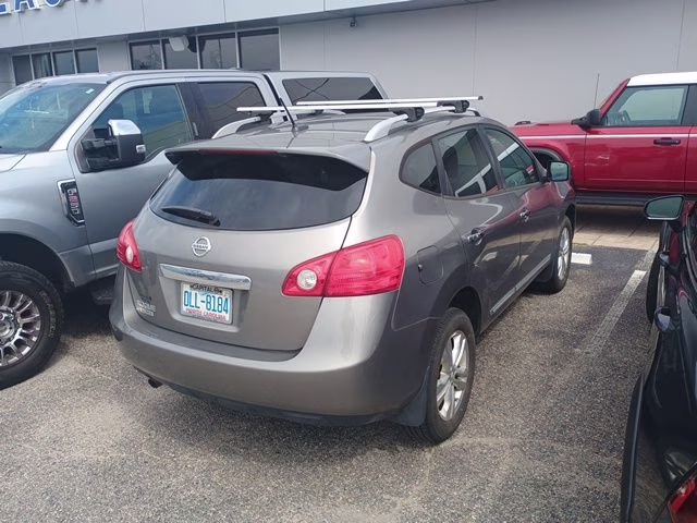 2015 Platinum Graphite Nissan Rogue Select S FWD SUV