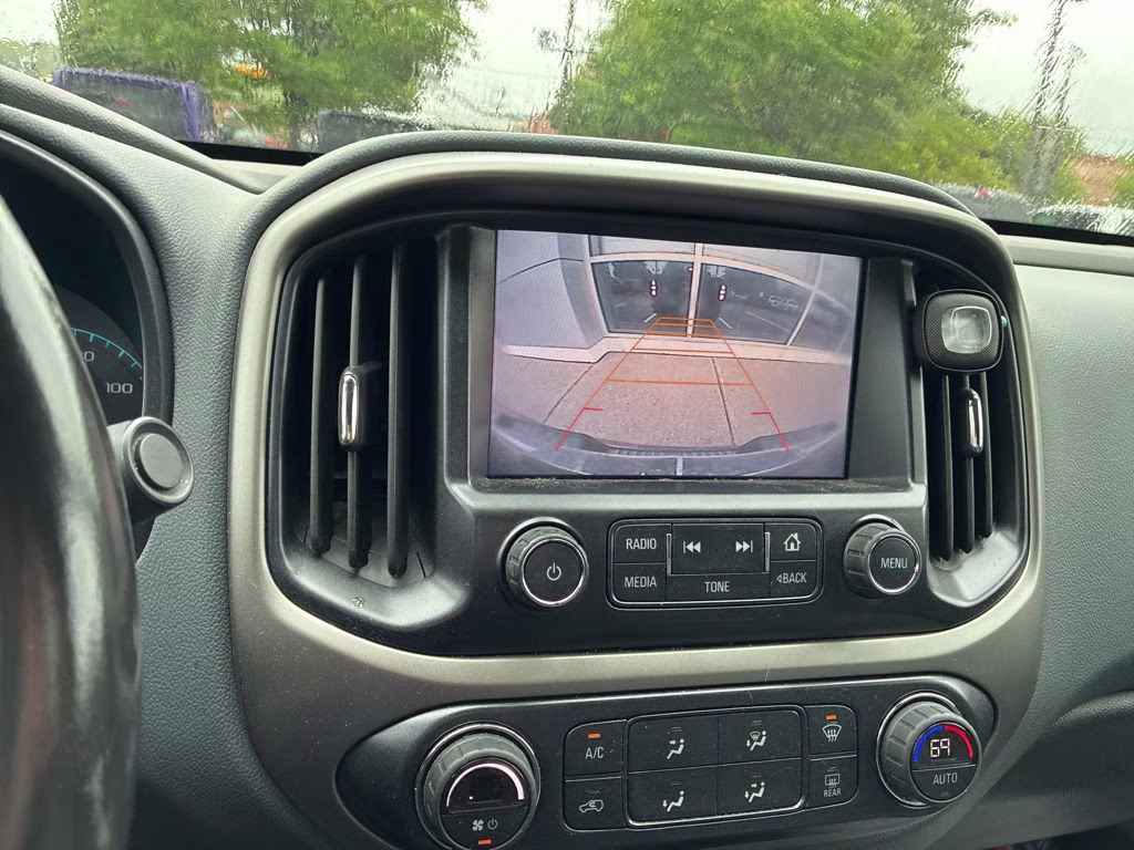 2016 Rainforest Green Metallic Chevrolet Colorado Z71 4X4 Truck