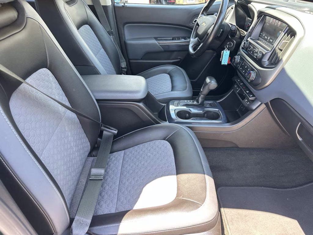 2016 Rainforest Green Metallic Chevrolet Colorado Z71 4X4 Truck