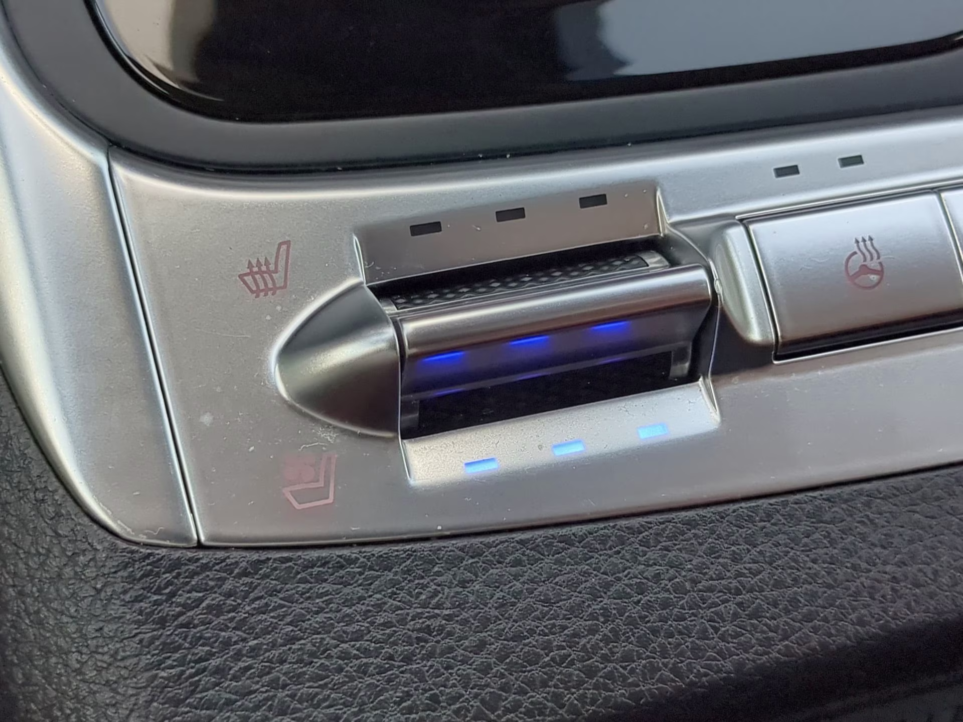 2025 Astra Blue Kia Carnival Hybrid SX Prestige FWD Van