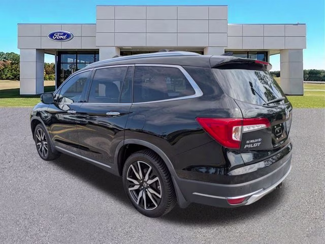 2020 Black Honda Pilot Touring 7-Passenger AWD SUV