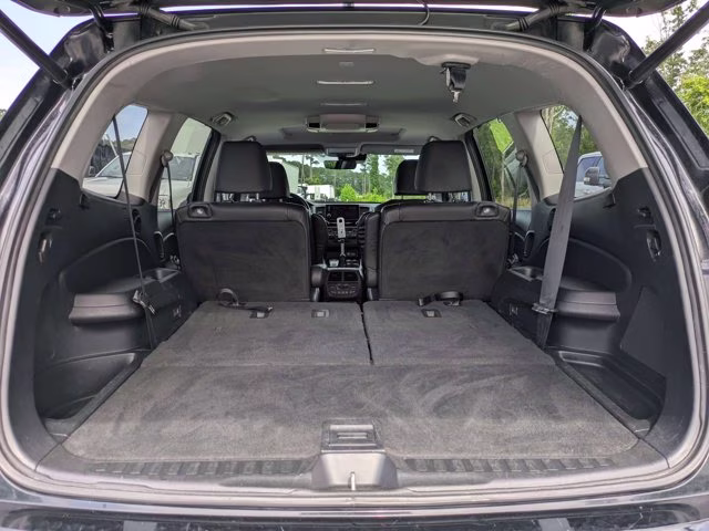 2020 Black Honda Pilot Touring 7-Passenger AWD SUV