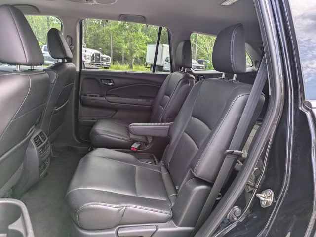 2020 Black Honda Pilot Touring 7-Passenger AWD SUV