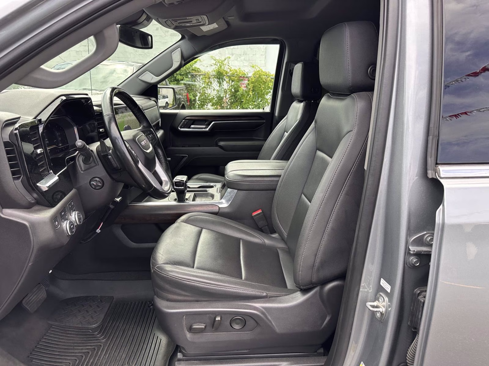 2024 Sterling Metallic GMC Sierra 1500 4WD Crew Cab 147 SLT 4X4 Truck