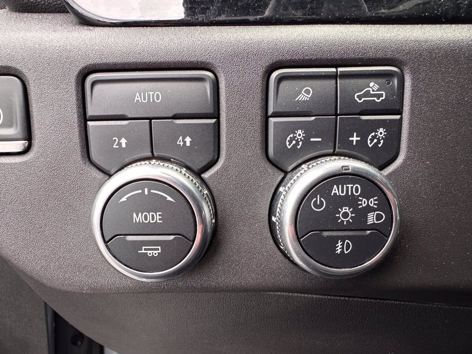 2024 Sterling Metallic GMC Sierra 1500 4WD Crew Cab 147 SLT 4X4 Truck