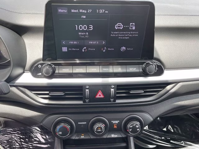 2023 Snow White Pearl Kia Forte LXS FWD Sedan