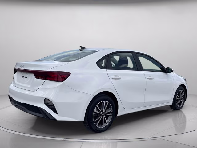 2023 Snow White Pearl Kia Forte LXS FWD Sedan