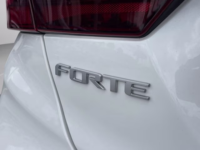 2023 Snow White Pearl Kia Forte LXS FWD Sedan