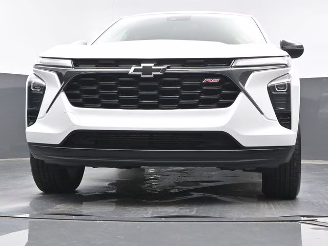 2025 Summit White Chevrolet Trax 1RS FWD SUV
