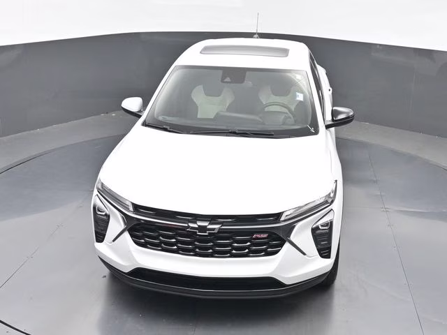 2025 Summit White Chevrolet Trax 1RS FWD SUV