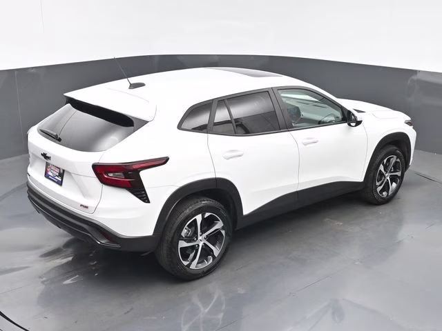 2025 Summit White Chevrolet Trax 1RS FWD SUV
