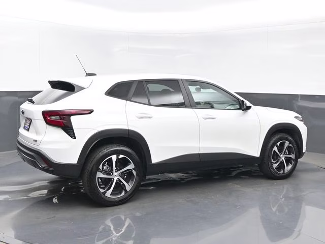 2025 Summit White Chevrolet Trax 1RS FWD SUV