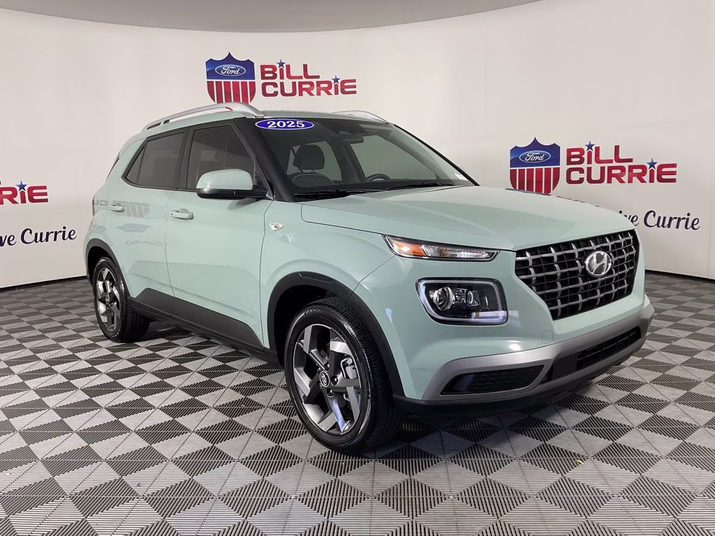 2025 Hyundai Venue Limited IVT's photo