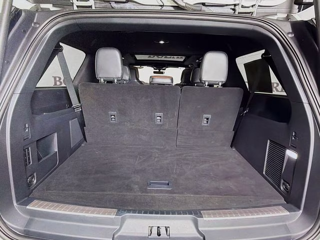 2024 Pristine White Metallic Tri-Coat Lincoln Navigator L Reserve 4X4 SUV