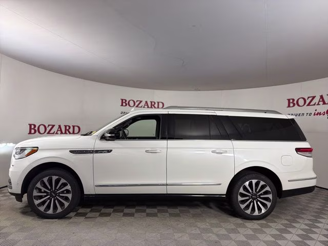 2024 White Metallic Lincoln Navigator L Reserve 4X4 SUV