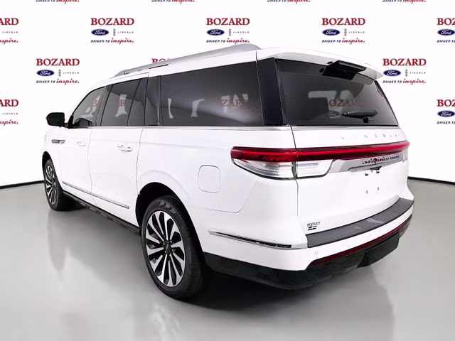2024 Pristine White Metallic Tri-Coat Lincoln Navigator L Reserve 4X4 SUV