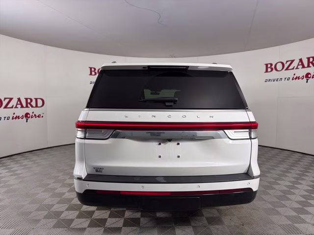 2024 White Metallic Lincoln Navigator L Reserve 4X4 SUV