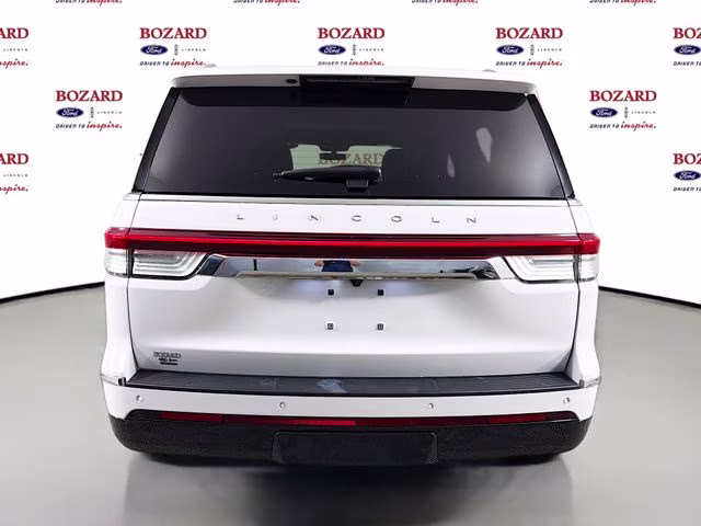 2024 Pristine White Metallic Tri-Coat Lincoln Navigator L Reserve 4X4 SUV