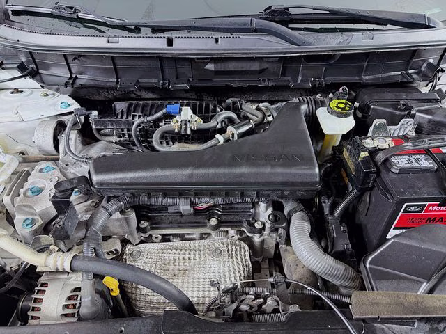 2019 Glacier White Nissan Rogue SV FWD SUV