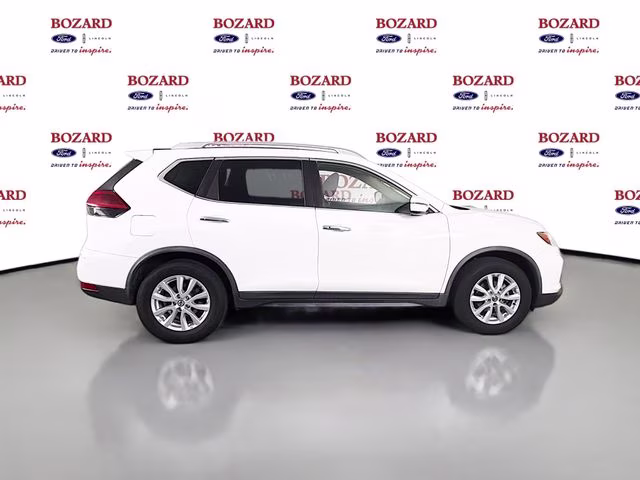 2019 Glacier White Nissan Rogue SV FWD SUV