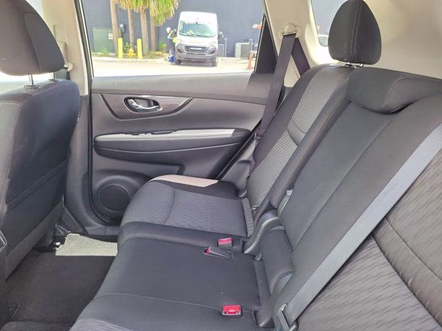 2020 Brilliant Silver Metallic Nissan Rogue SV FWD SUV