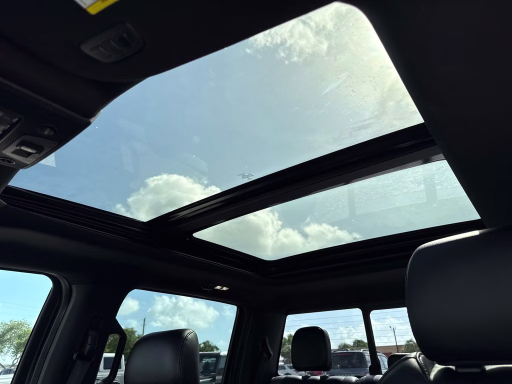 2020 Magnetic Metallic Ford F-150 Raptor 4X4 Truck