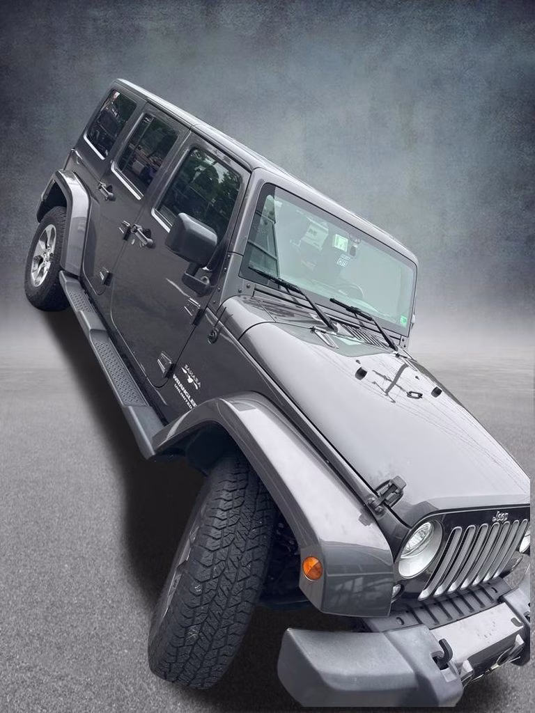 2017 Granite Crystal Metallic Clearcoat Jeep Wrangler Unlimited Sahara 4X4 SUV