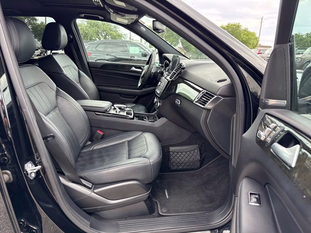2018 Black Mercedes-Benz GLE GLE 350 RWD SUV