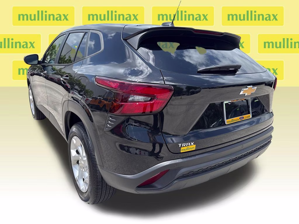2024 Mosaic Black Metallic Chevrolet Trax LS FWD SUV