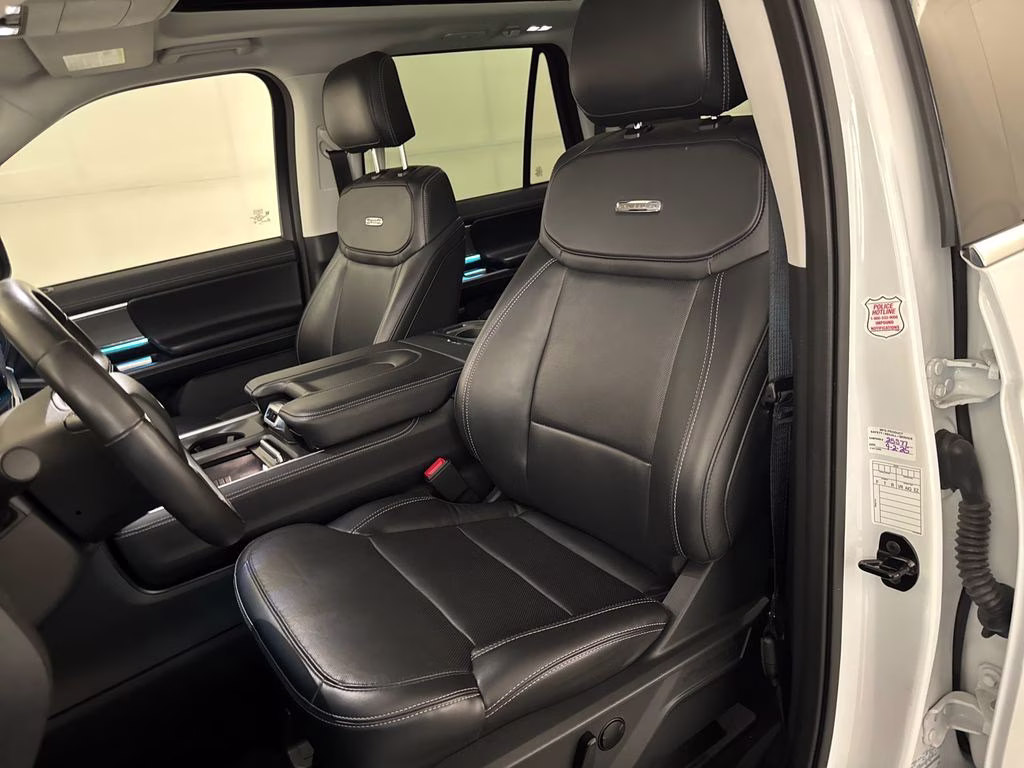 2025 Oxford White Ford Expedition Max Platinum 4X4 SUV