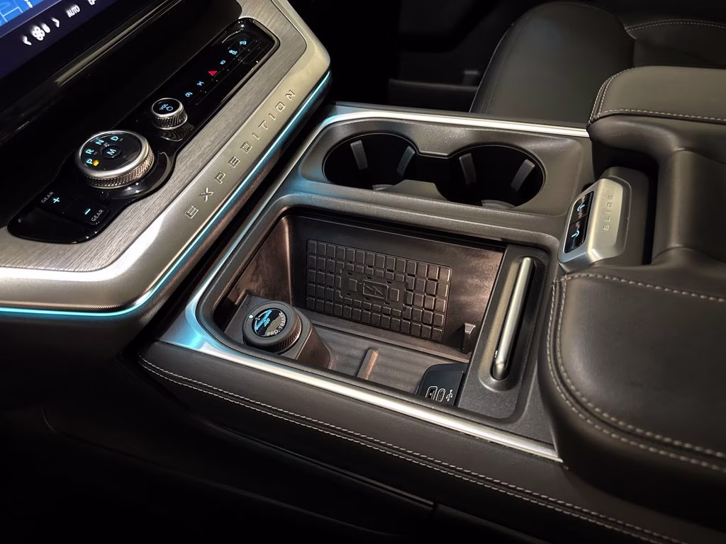 2025 Oxford White Ford Expedition Max Platinum 4X4 SUV