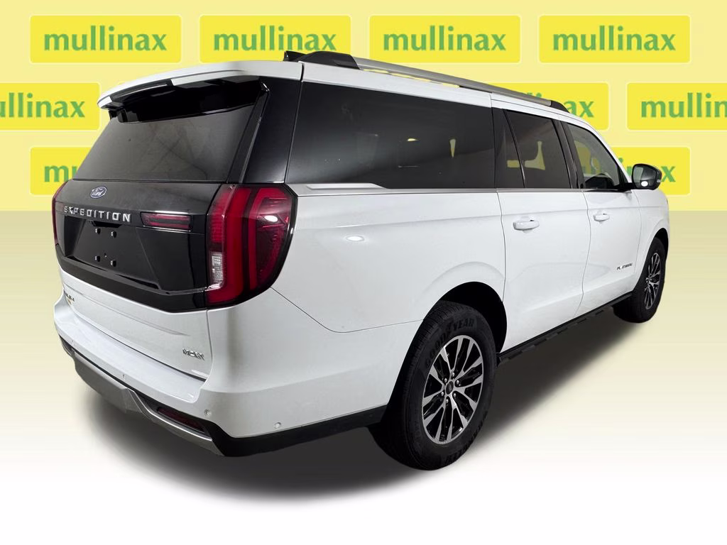 2025 Oxford White Ford Expedition Max Platinum 4X4 SUV