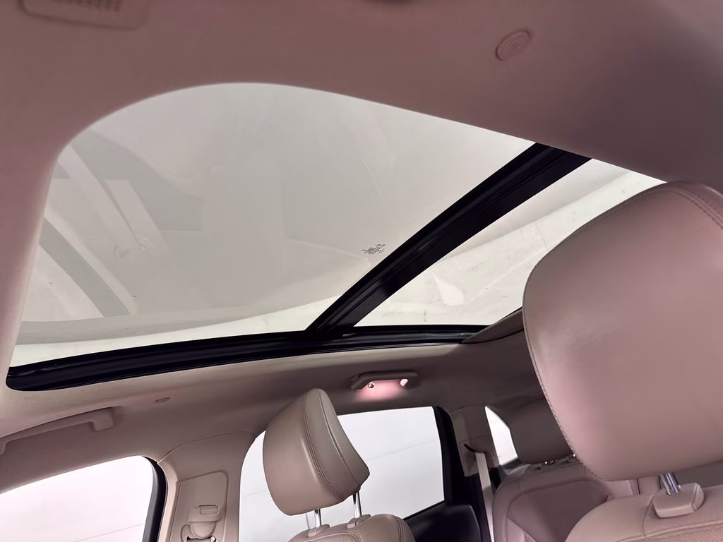 2022 Ceramic Pearl Metallic Tinted Clearcoat Lincoln Nautilus Reserve FWD SUV