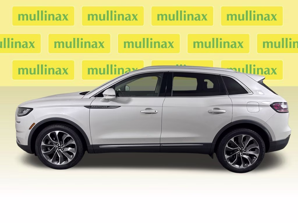 2022 Ceramic Pearl Metallic Tinted Clearcoat Lincoln Nautilus Reserve FWD SUV