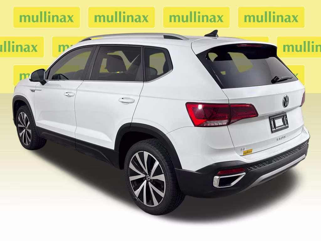 2024 Pure White Volkswagen Taos 1.5T SE FWD SUV