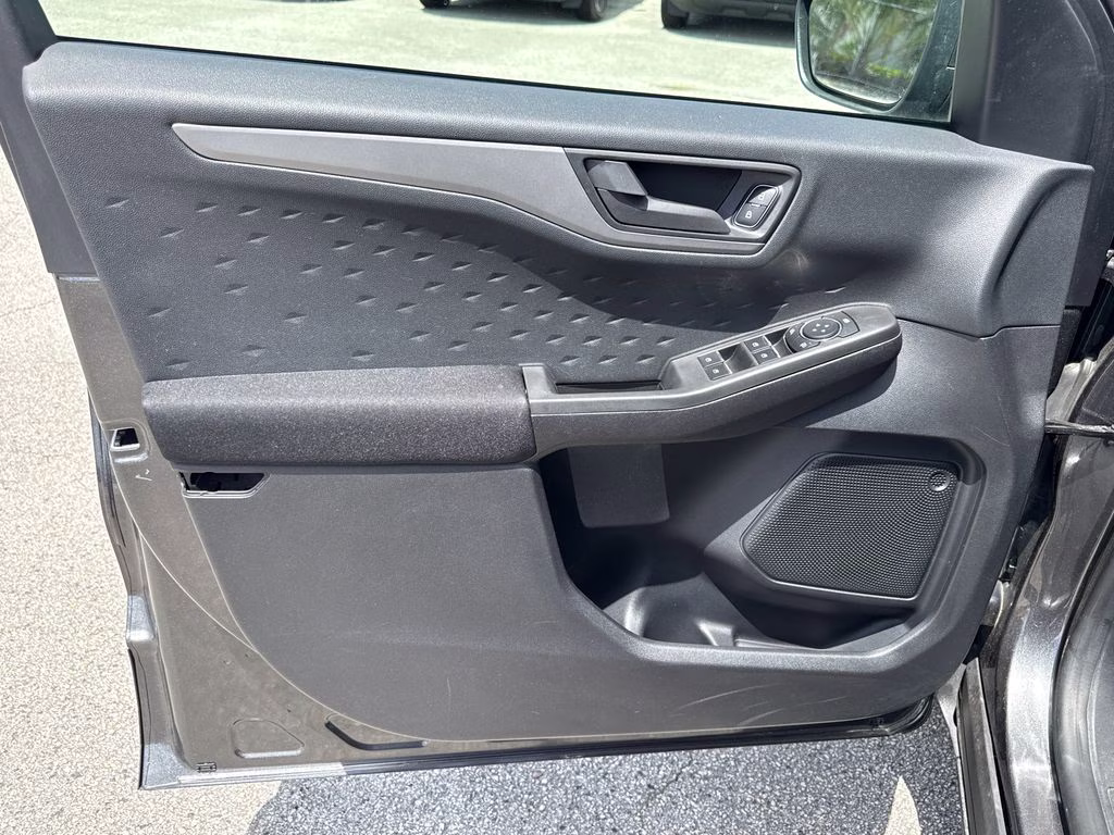 2020 Magnetic Metallic Ford Escape S FWD SUV